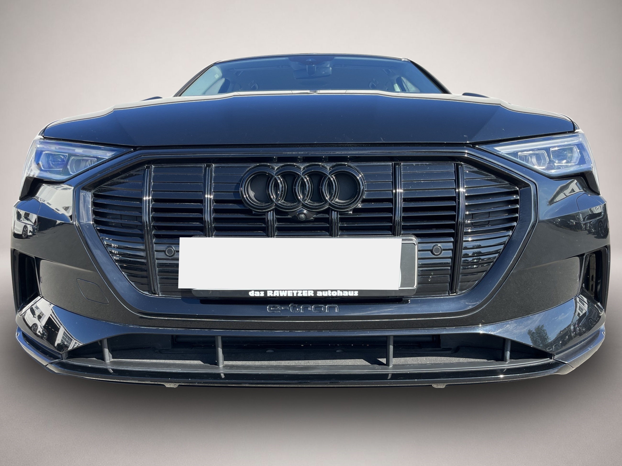 Audi e-tron (12/2022, ELECTRIC)