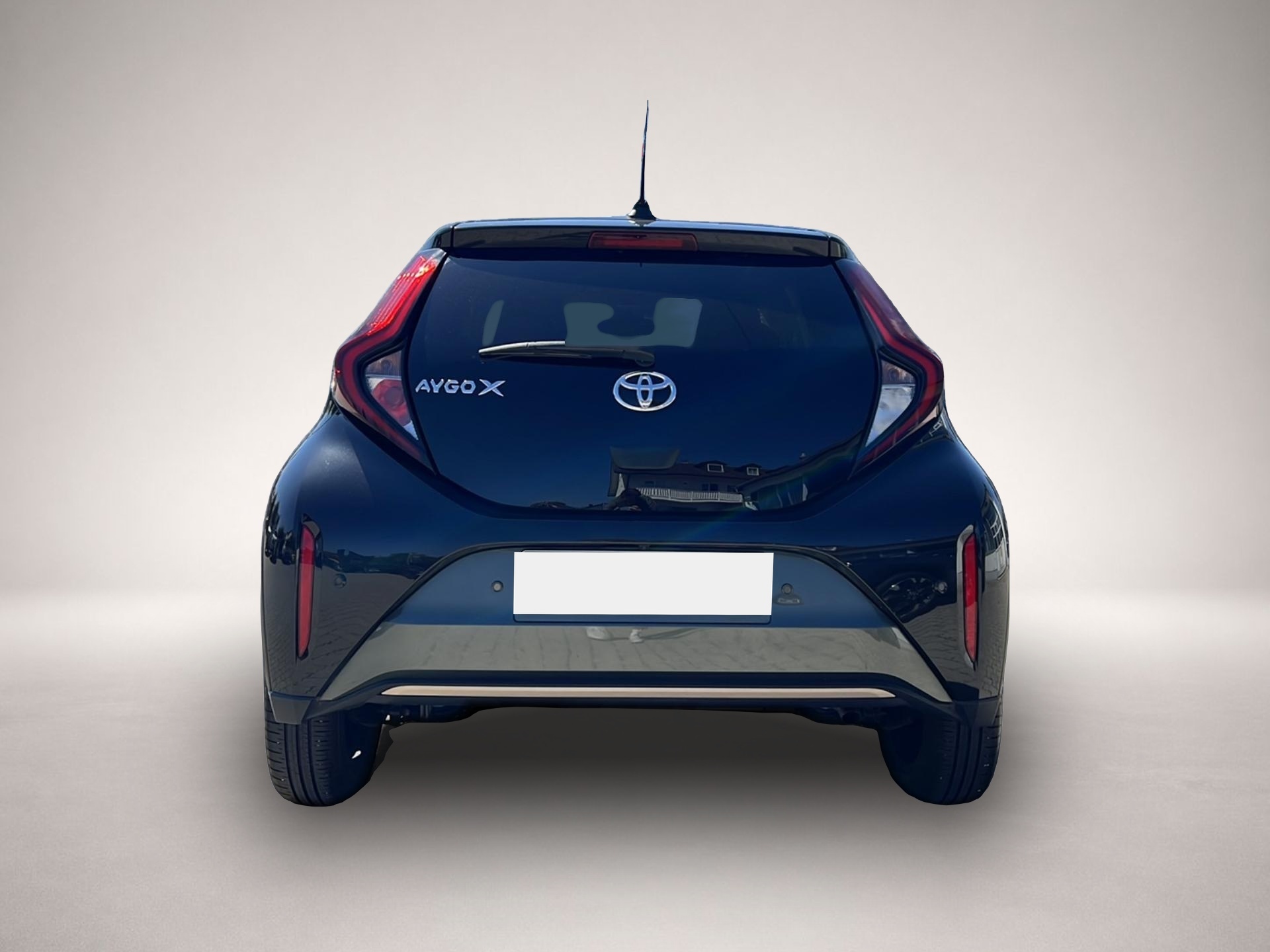 Toyota Aygo (X) (01/2023, Benzin)