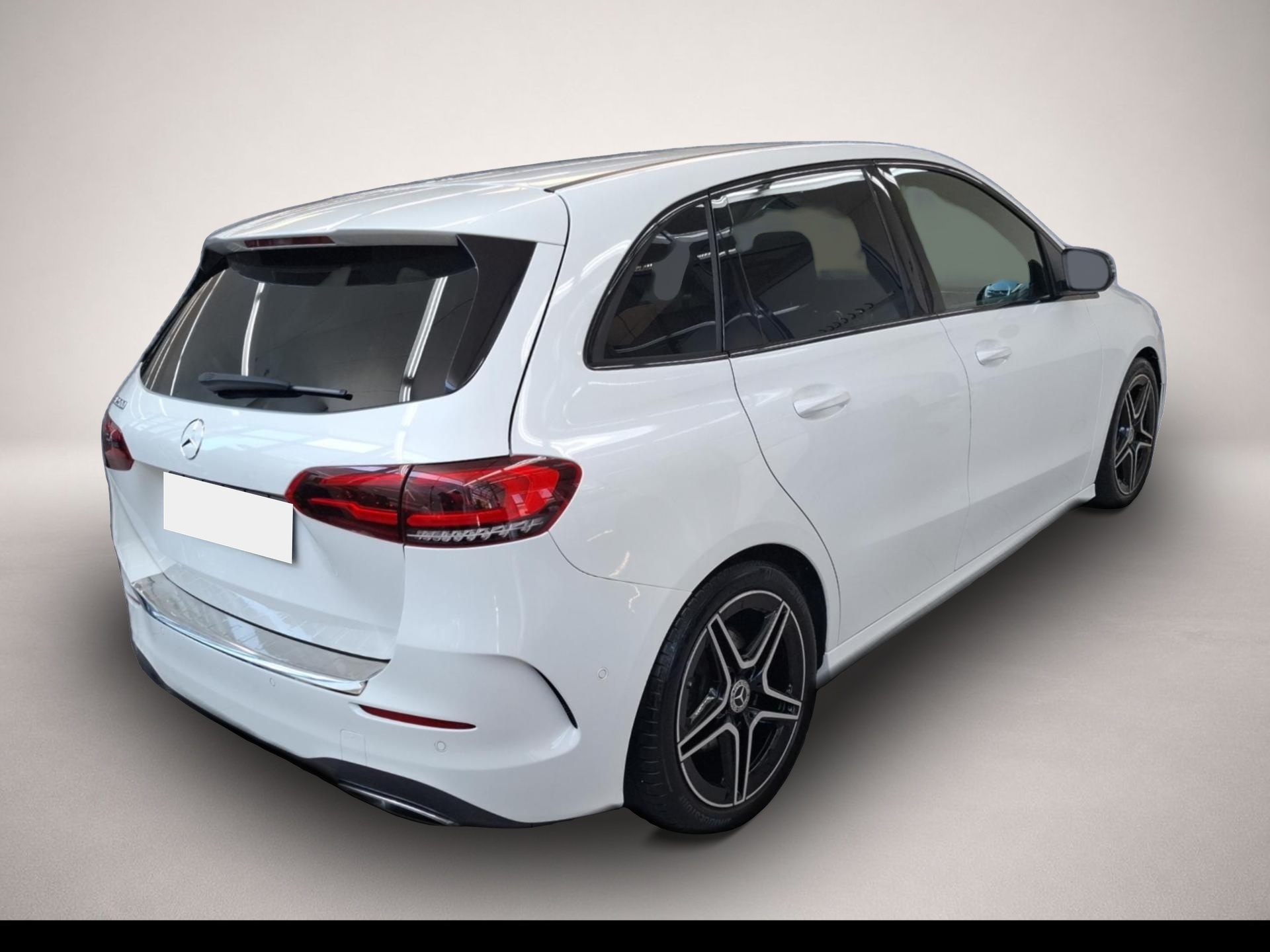 Mercedes-Benz B 200 (10/2019, Benzin)