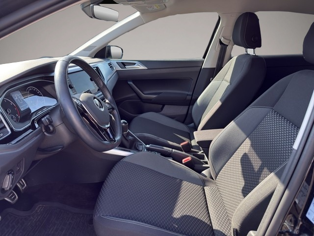 Volkswagen Polo (07/2021, Benzin)