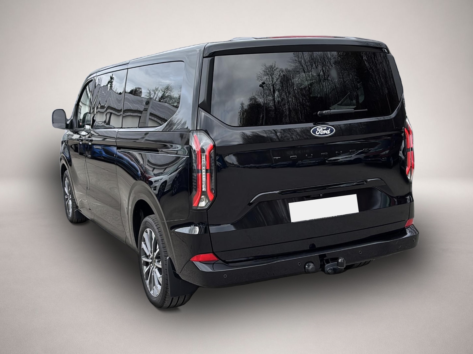 Ford Tourneo Custom (11/2025, Diesel)