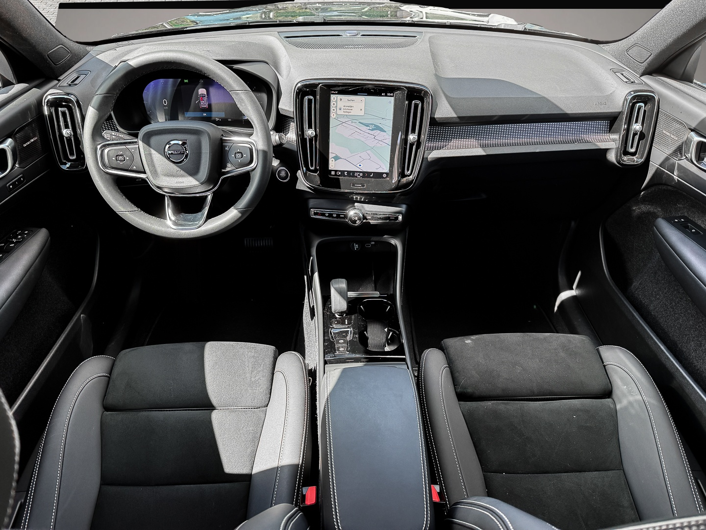 Volvo XC40 (12/2023, Benzin)