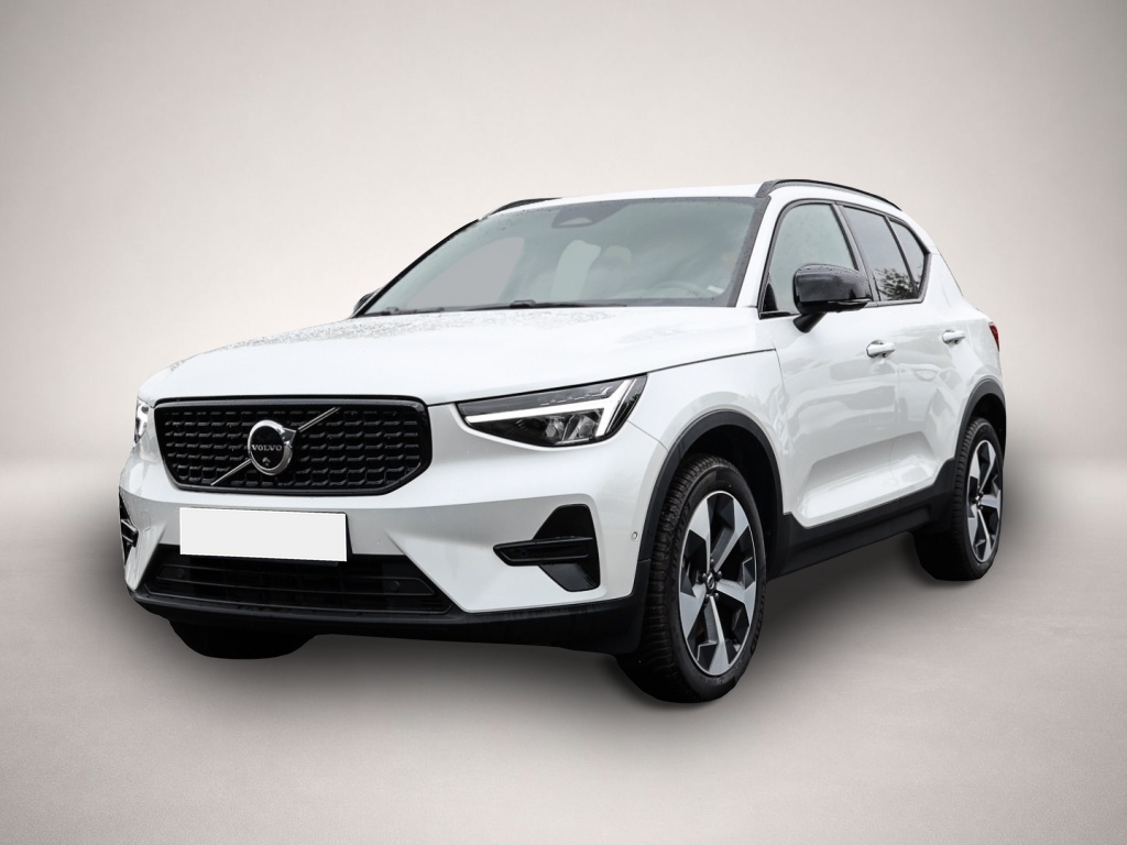 Volvo XC40 (06/2023, Benzin)