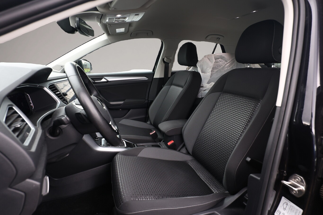 Volkswagen T-Roc (04/2021, )