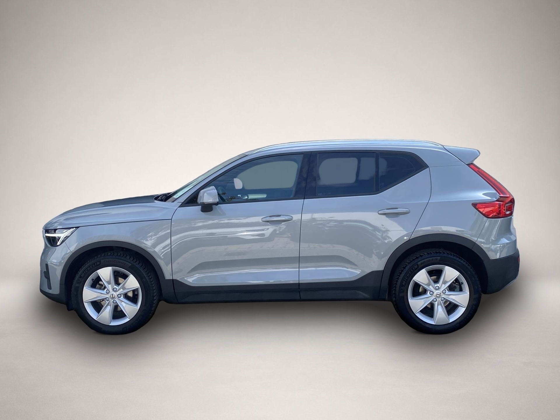 Volvo XC40 (03/2024, Benzin)