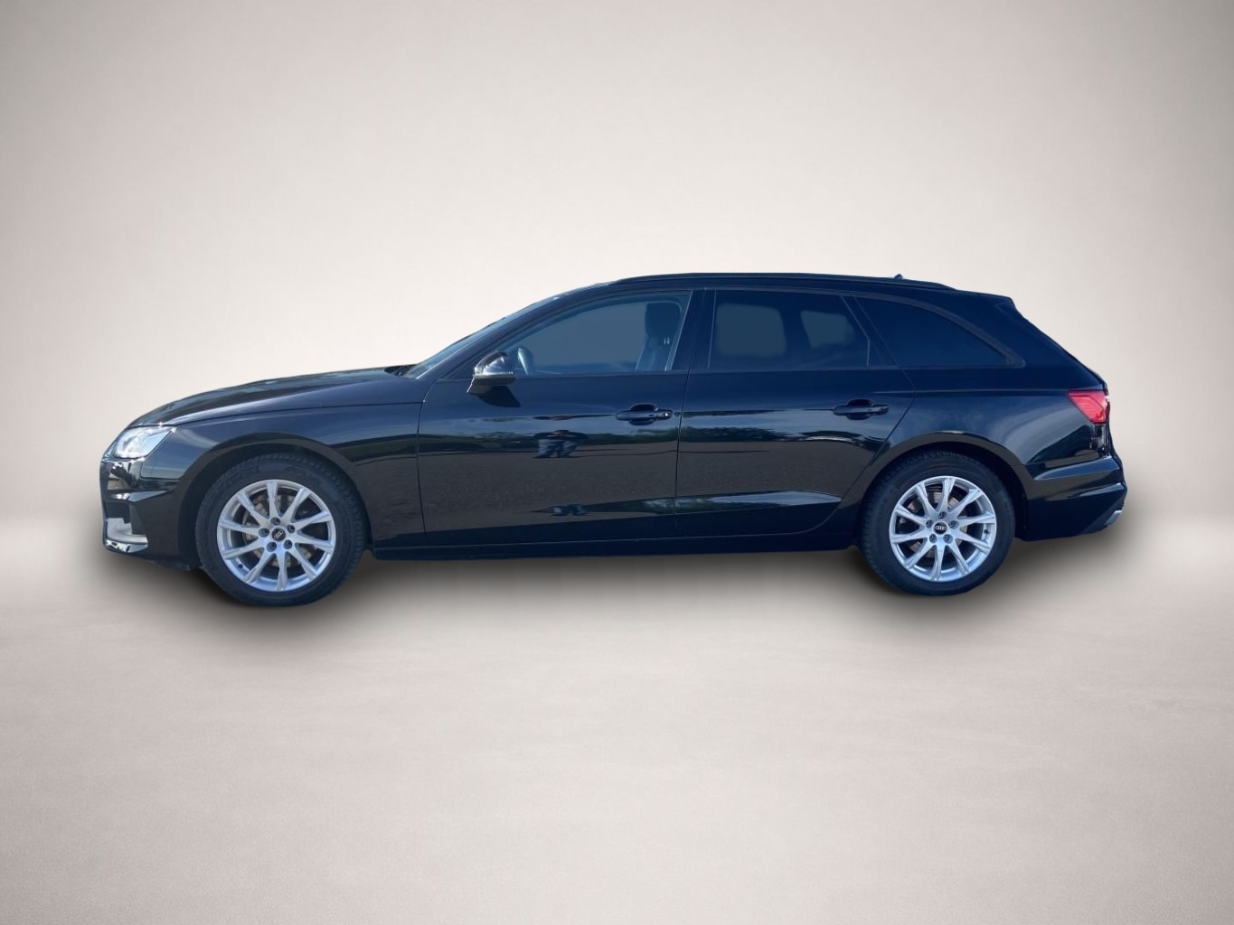 Audi A4 (05/2022, )