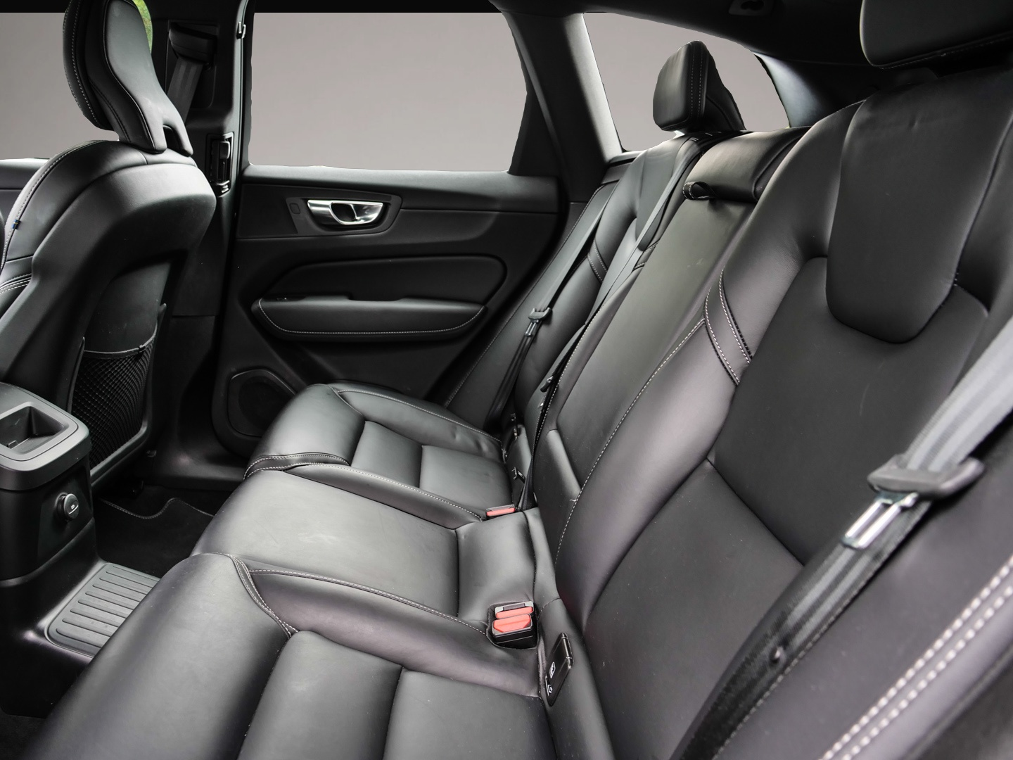Volvo XC60 (12/2021, Hybrid (Benzin/Elektro))