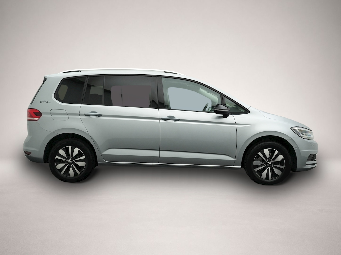Volkswagen Touran (11/2025, Benzin)
