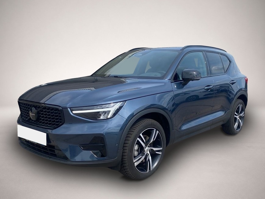 Volvo XC40 (10/2025, Benzin)