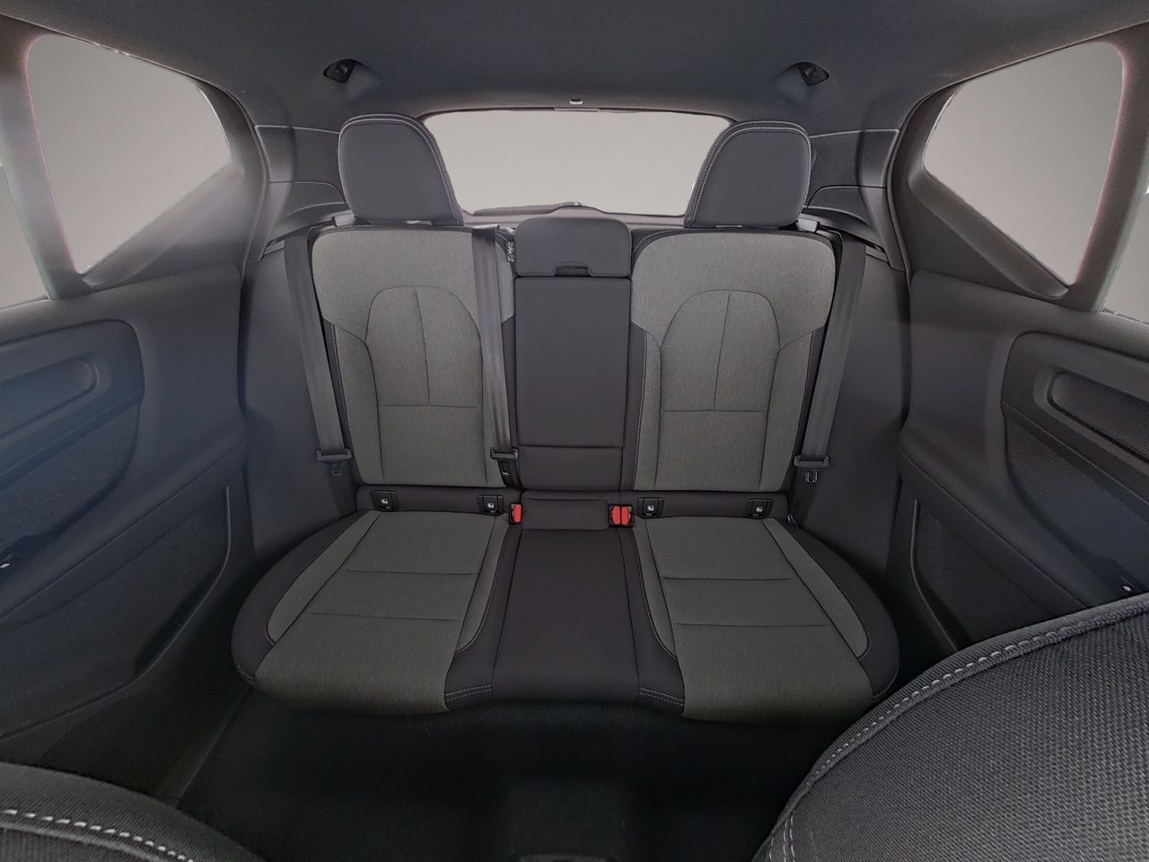 Volvo XC40 (07/2025, Benzin)