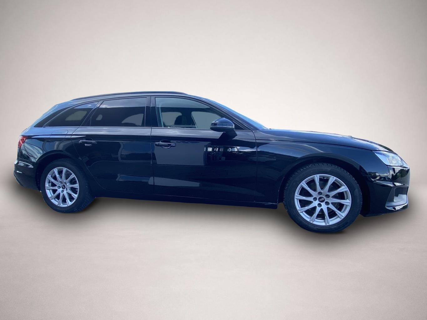 Audi A4 (05/2022, )