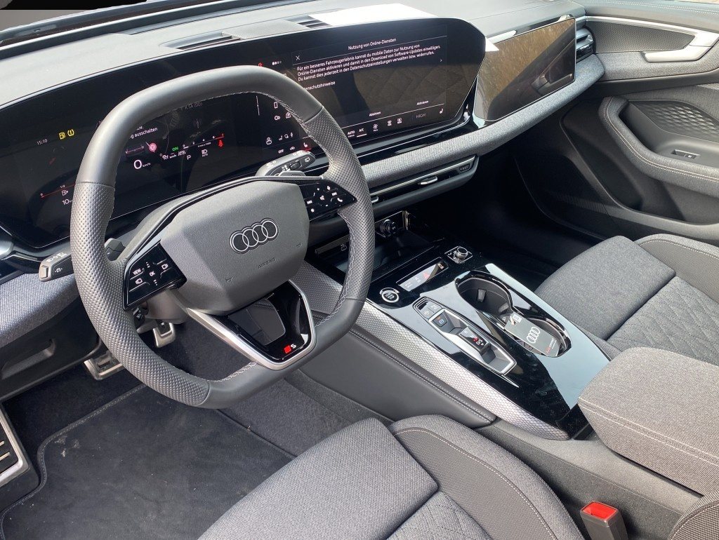 Audi A5 (06/2025, Benzin)