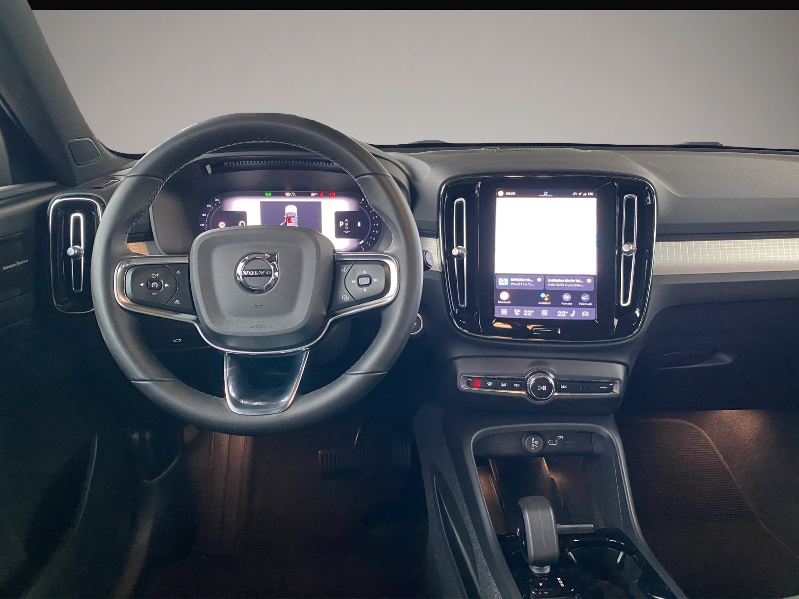 Volvo XC40 (06/2023, Benzin)