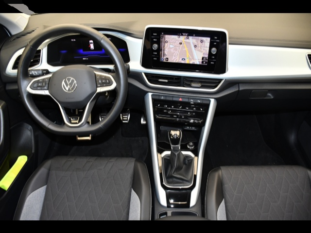Volkswagen T-Roc (10/2024, Benzin)
