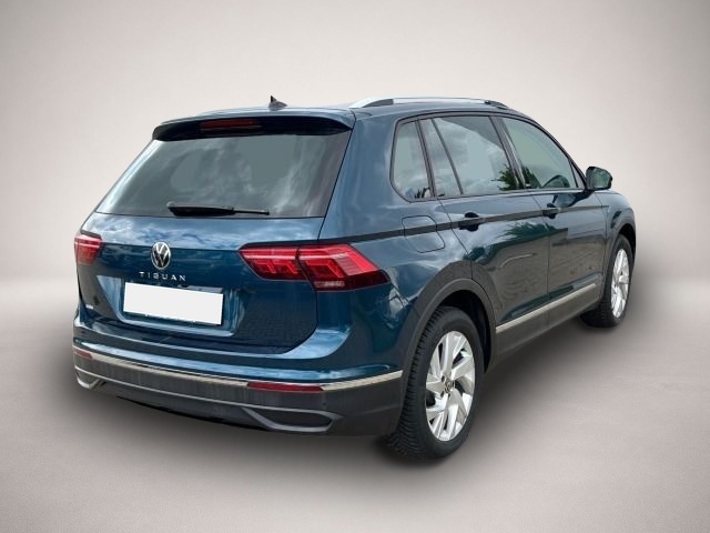 Volkswagen Tiguan (04/2021, Benzin)