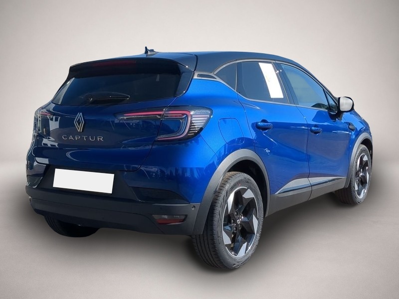 Renault Captur (03/2026, Benzin)