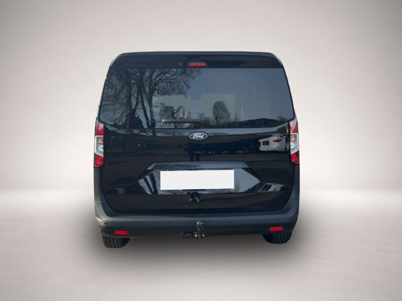 Ford Tourneo Courier (05/2026, Benzin)