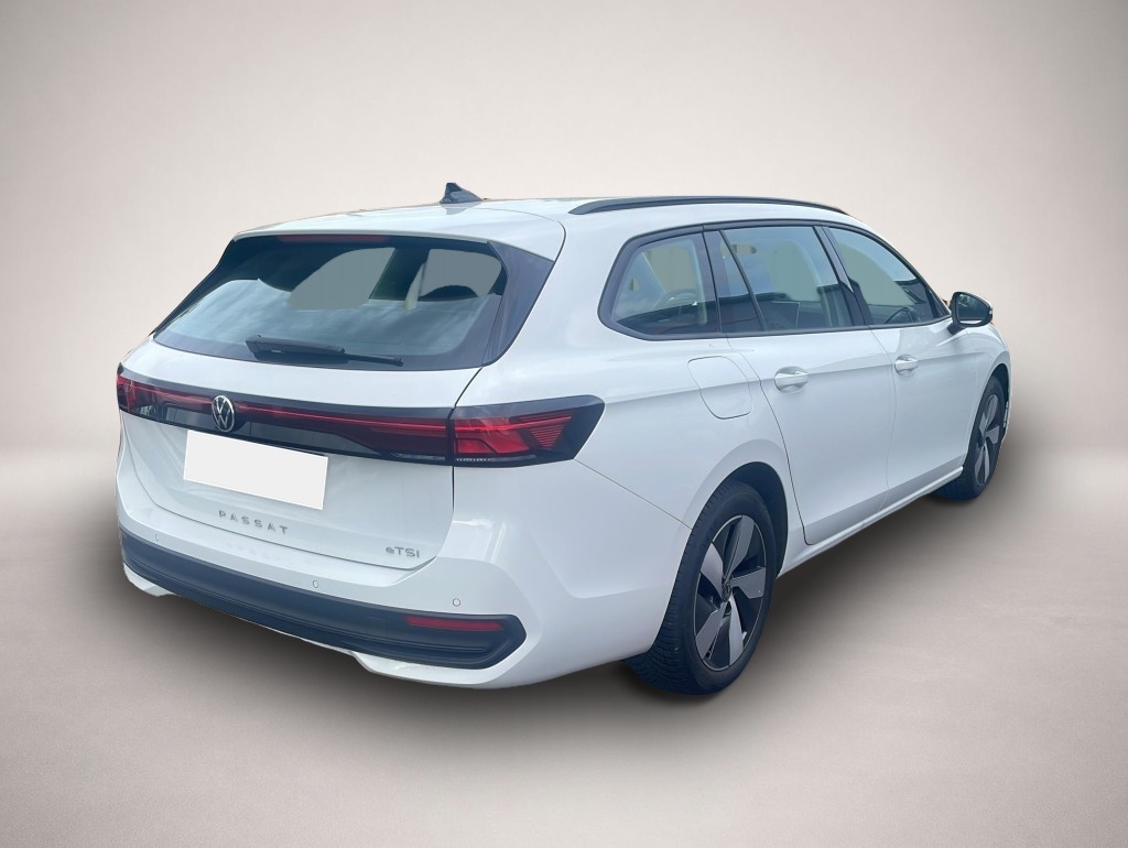 Volkswagen Passat Variant (06/2025, Benzin)