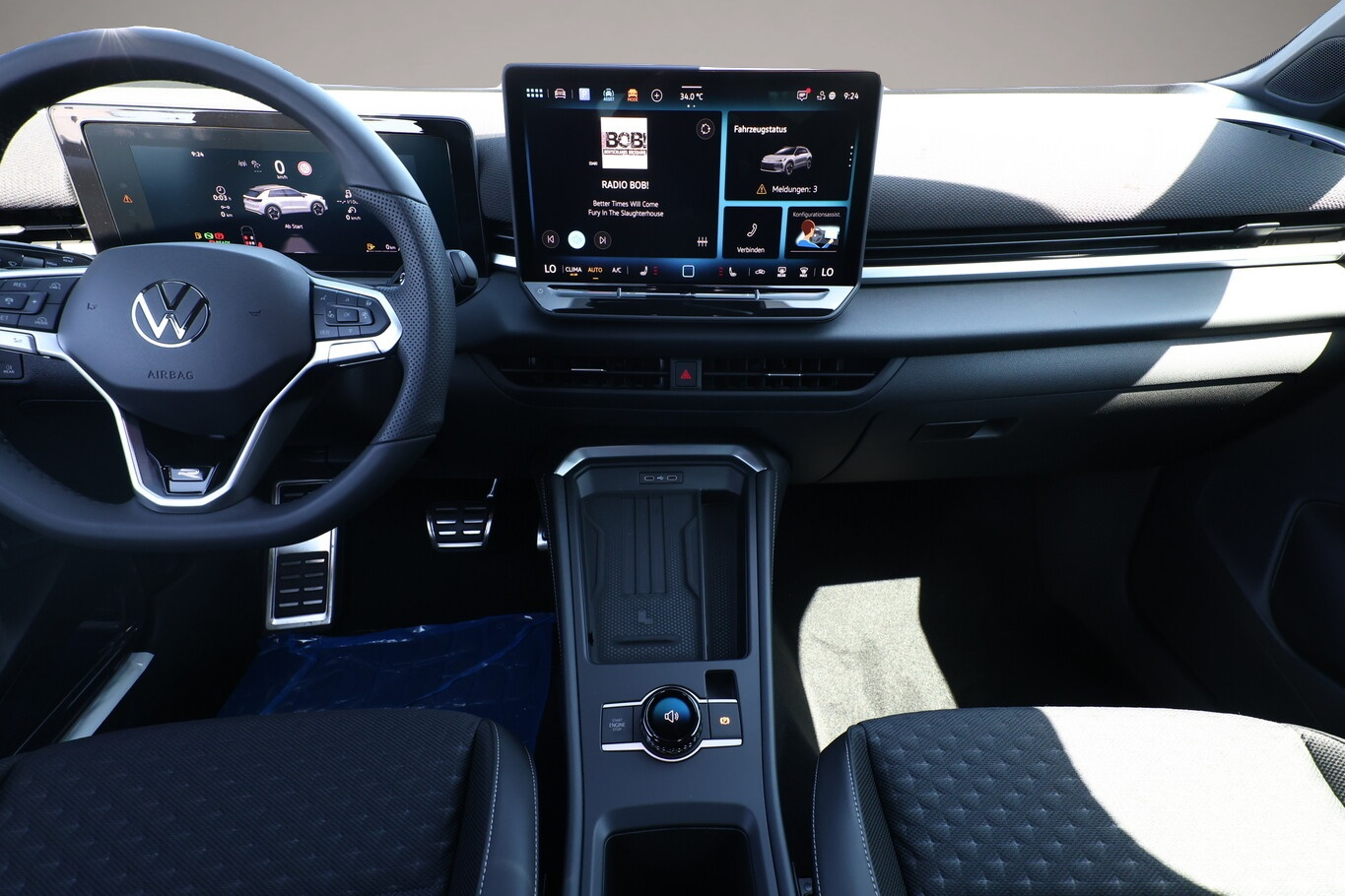 Volkswagen T-Roc (05/2026, Benzin)