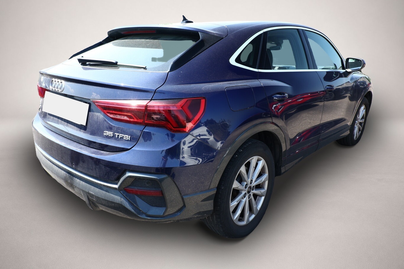 Audi Q3 (12/2021, Benzin)