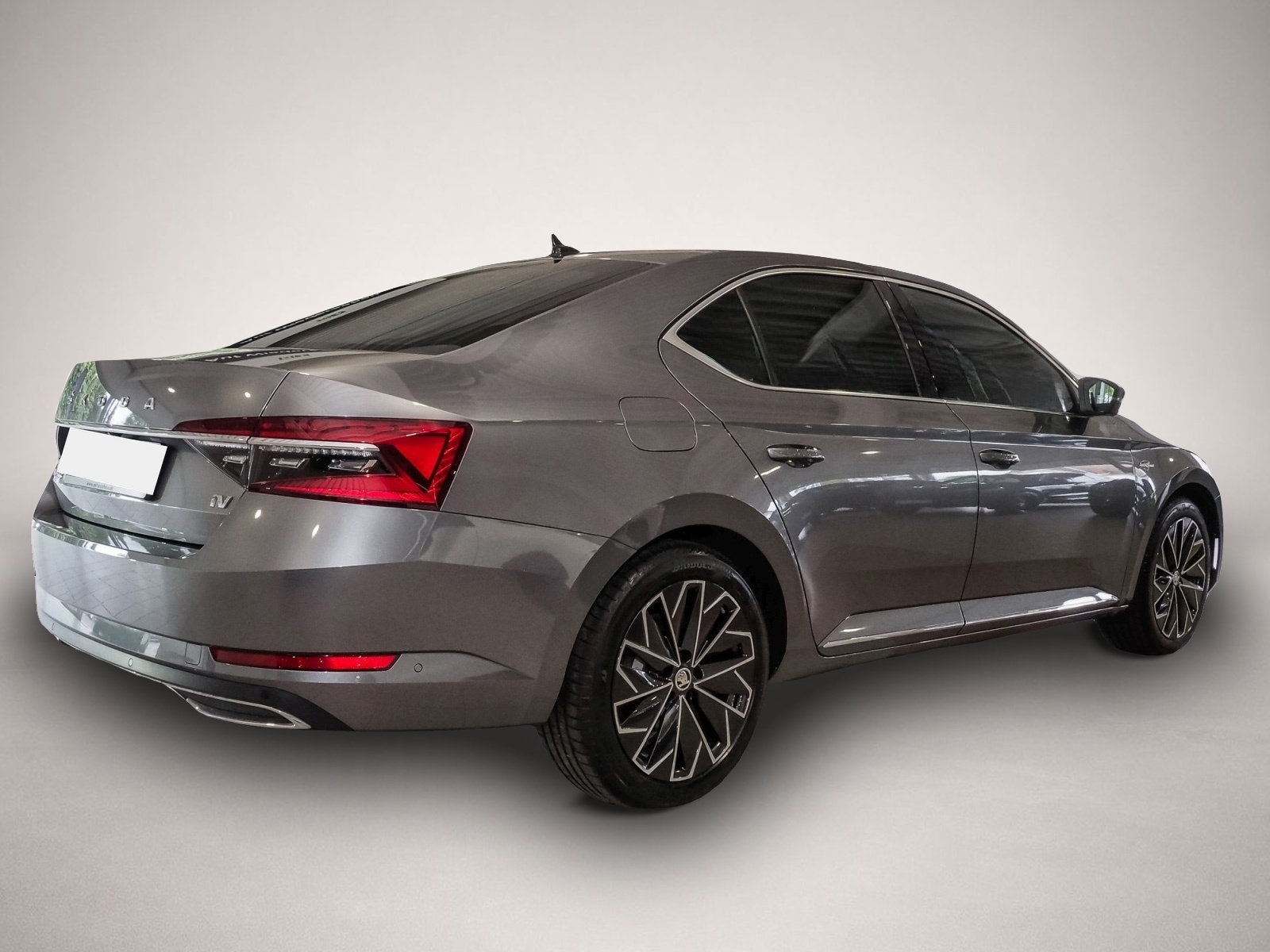 Skoda Superb (12/2022, Benzin)