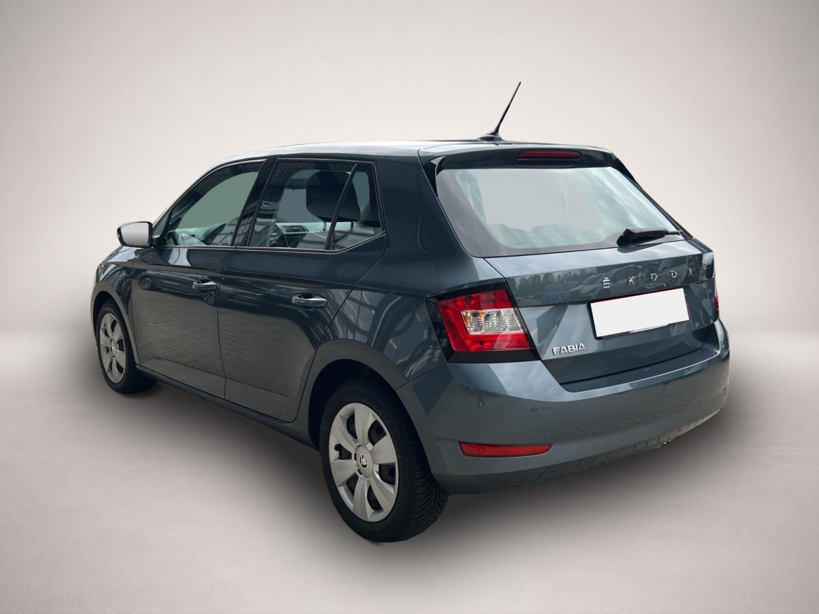 Skoda Fabia (04/2021, Benzin)