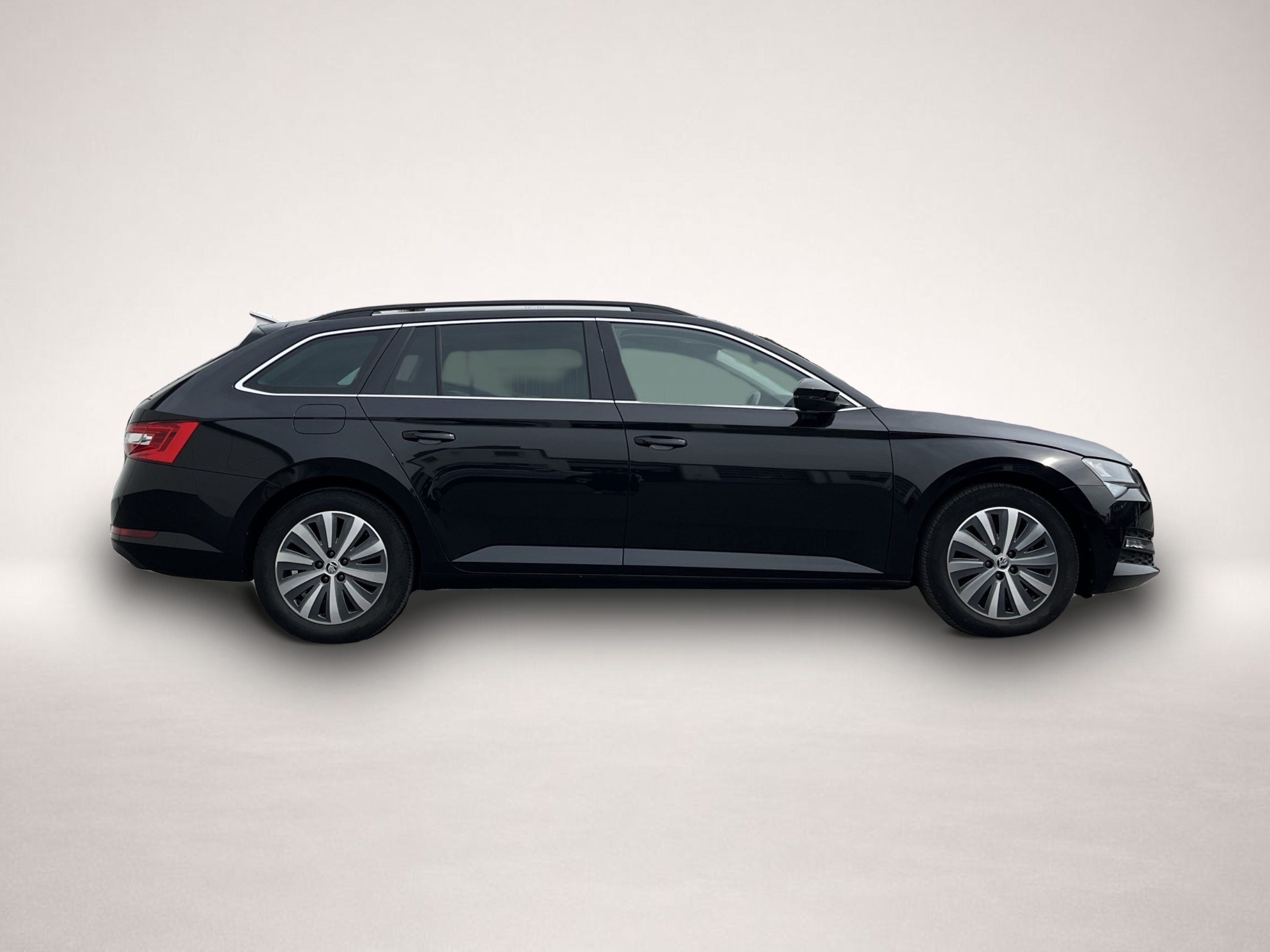 Skoda Superb (02/2022, Diesel)