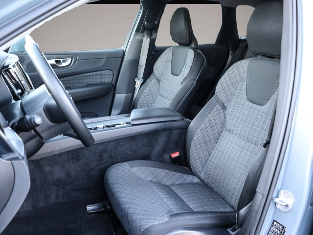 Volvo XC60 (12/2023, Benzin)