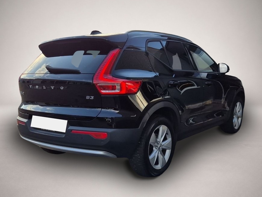 Volvo XC40 (03/2023, Benzin)