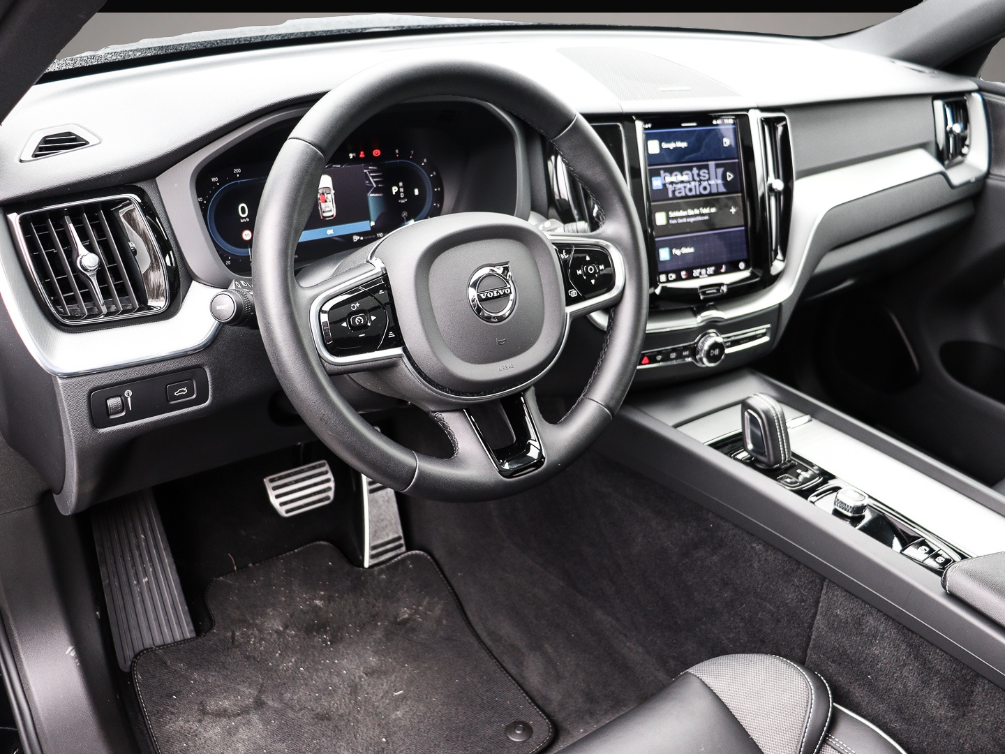 Volvo XC60 (10/2022, Benzin)