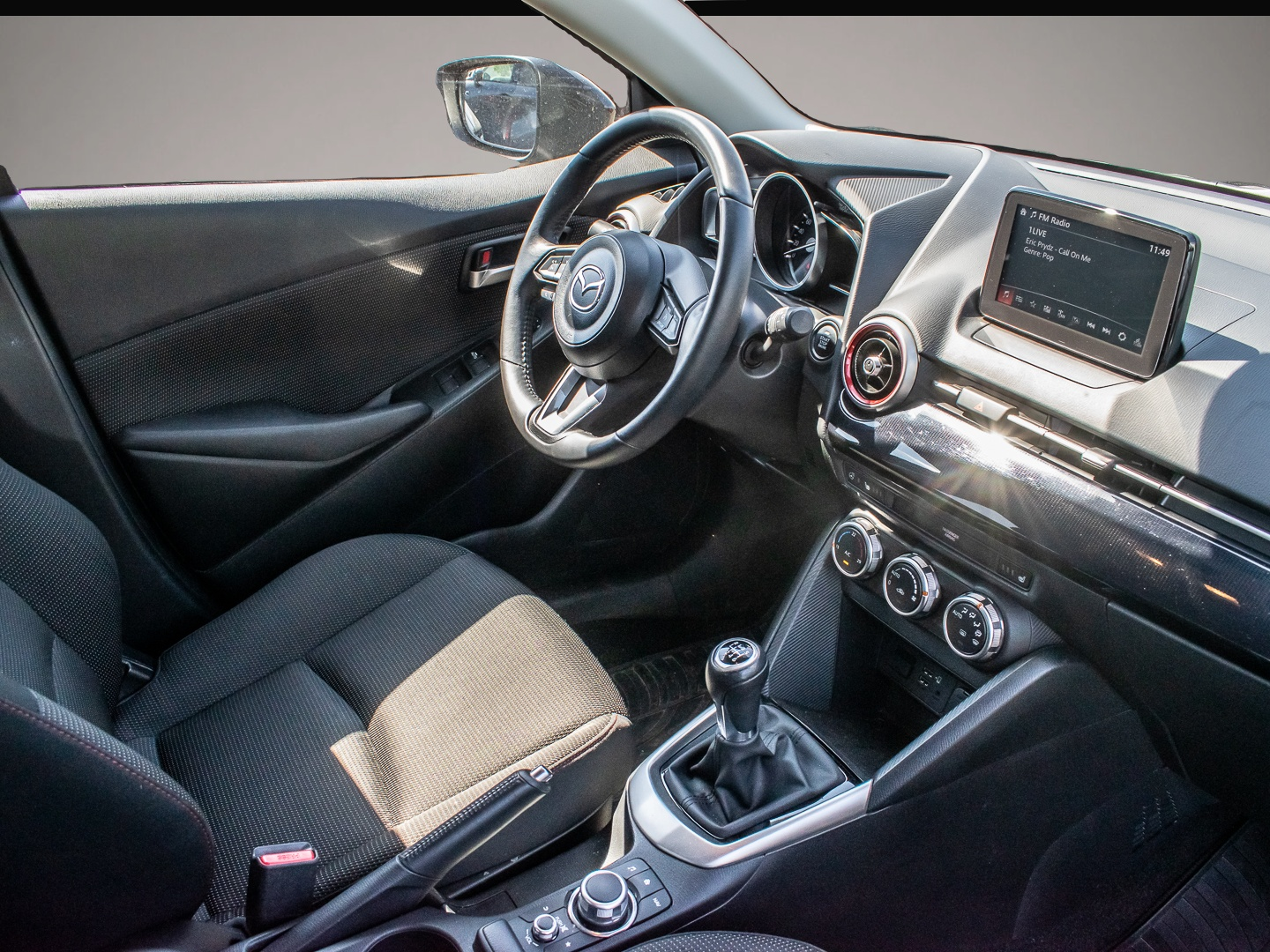 Mazda 2 (03/2022, Benzin)