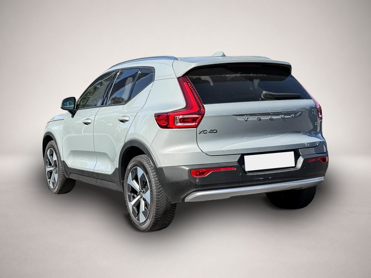 Volvo XC40 (12/2023, Benzin)