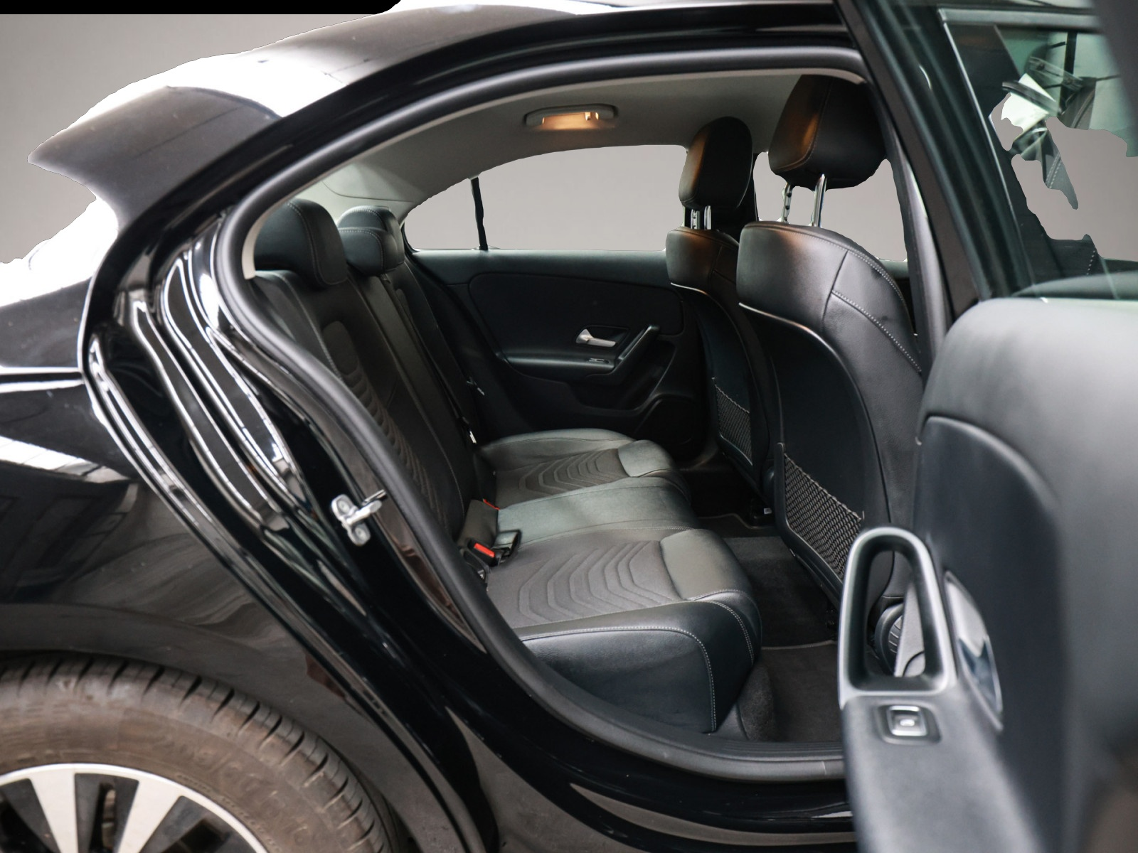 Mercedes-Benz A 180 (03/2023, Diesel)