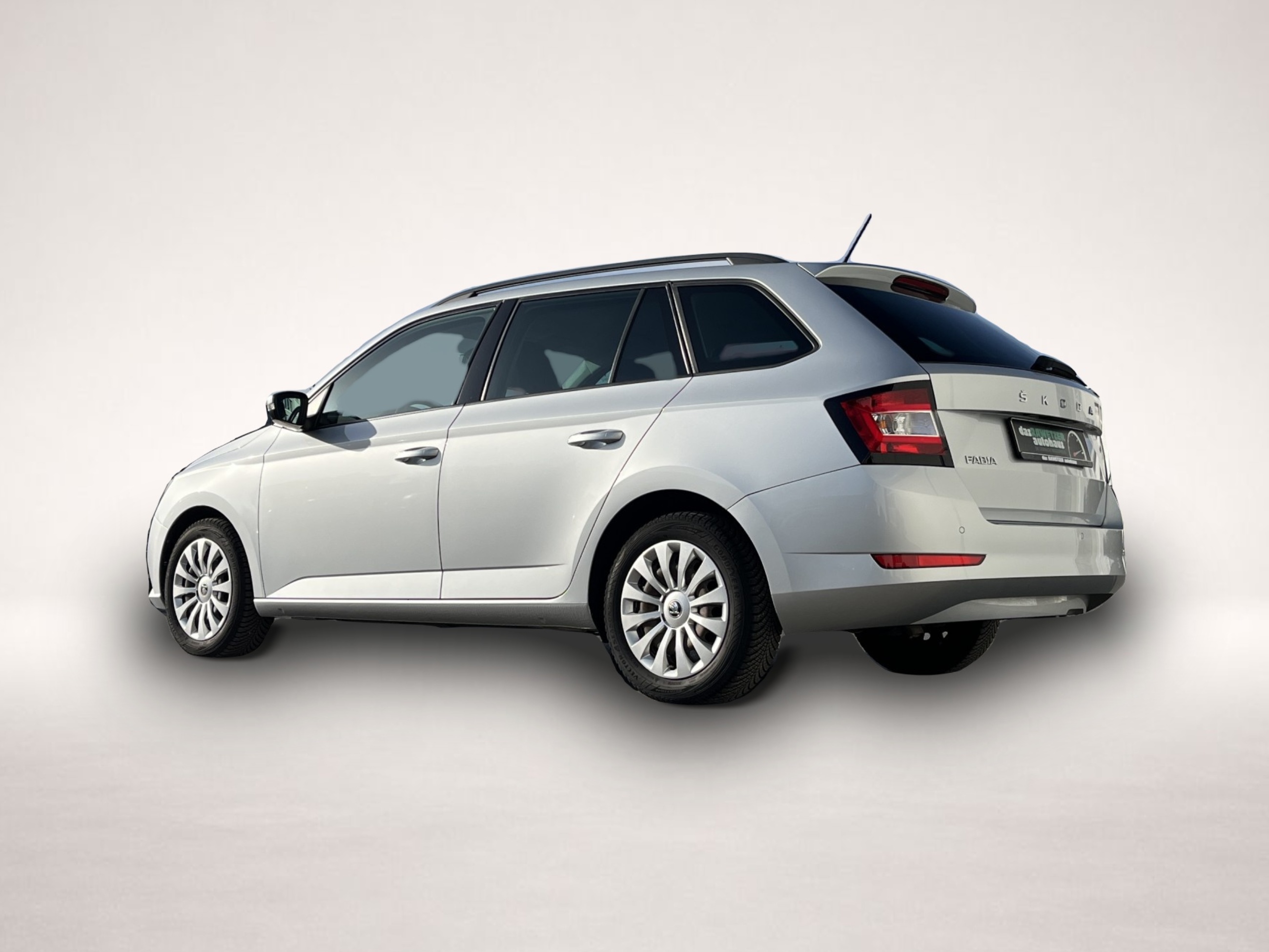 Skoda Fabia (03/2022, Benzin)