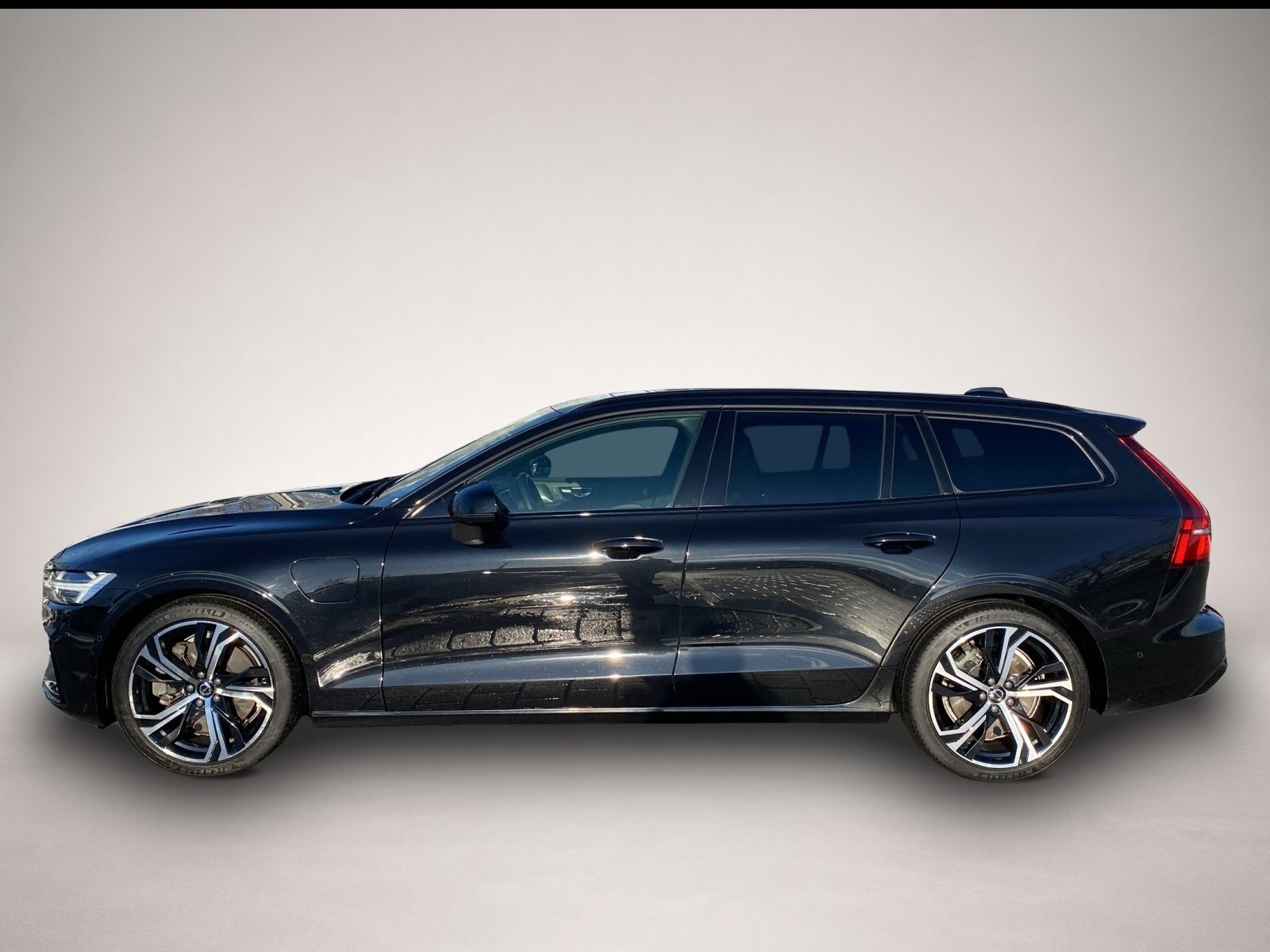 Volvo V60 (11/2022, )