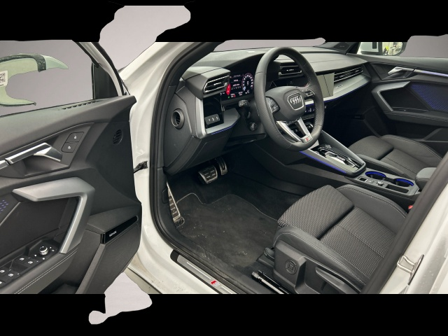 Audi A3 (10/2025, Benzin)