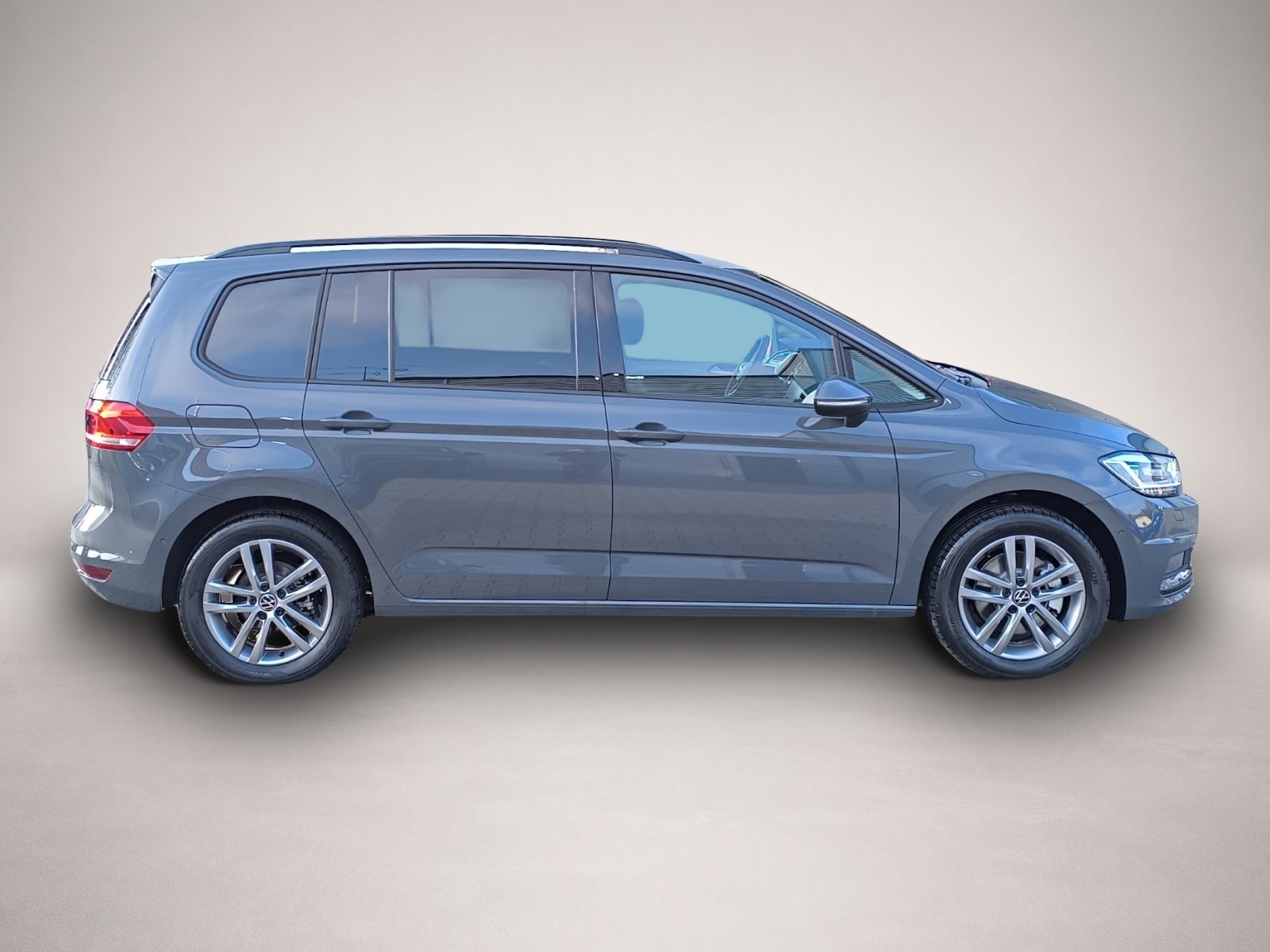 Volkswagen Touran (04/2026, Benzin)
