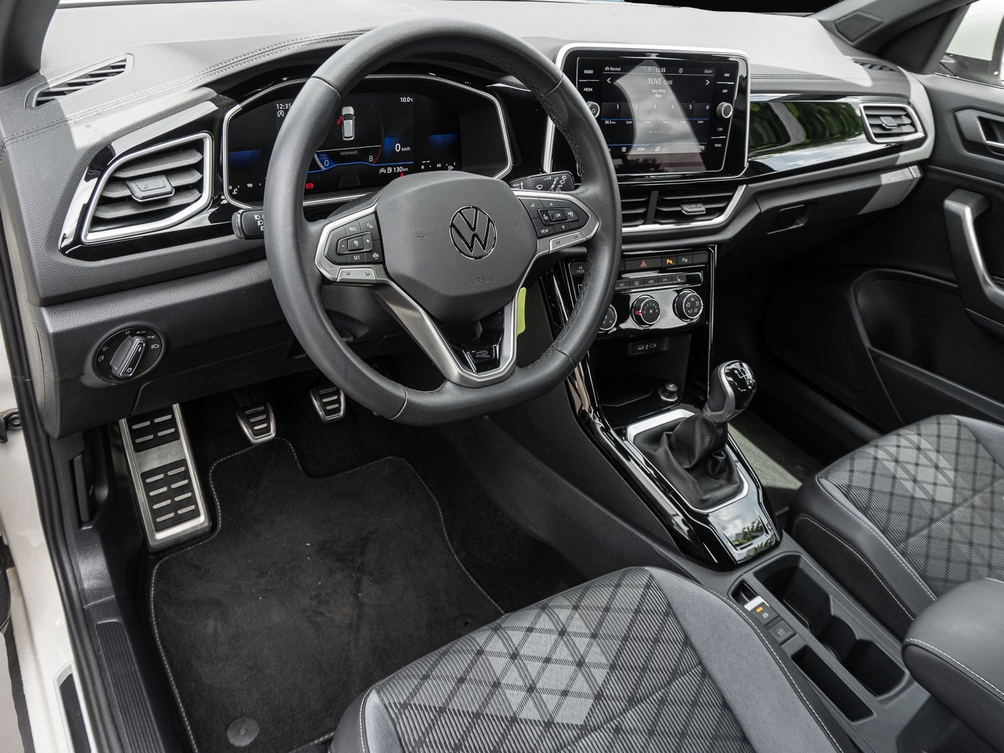 Volkswagen T-Roc (04/2024, Benzin)