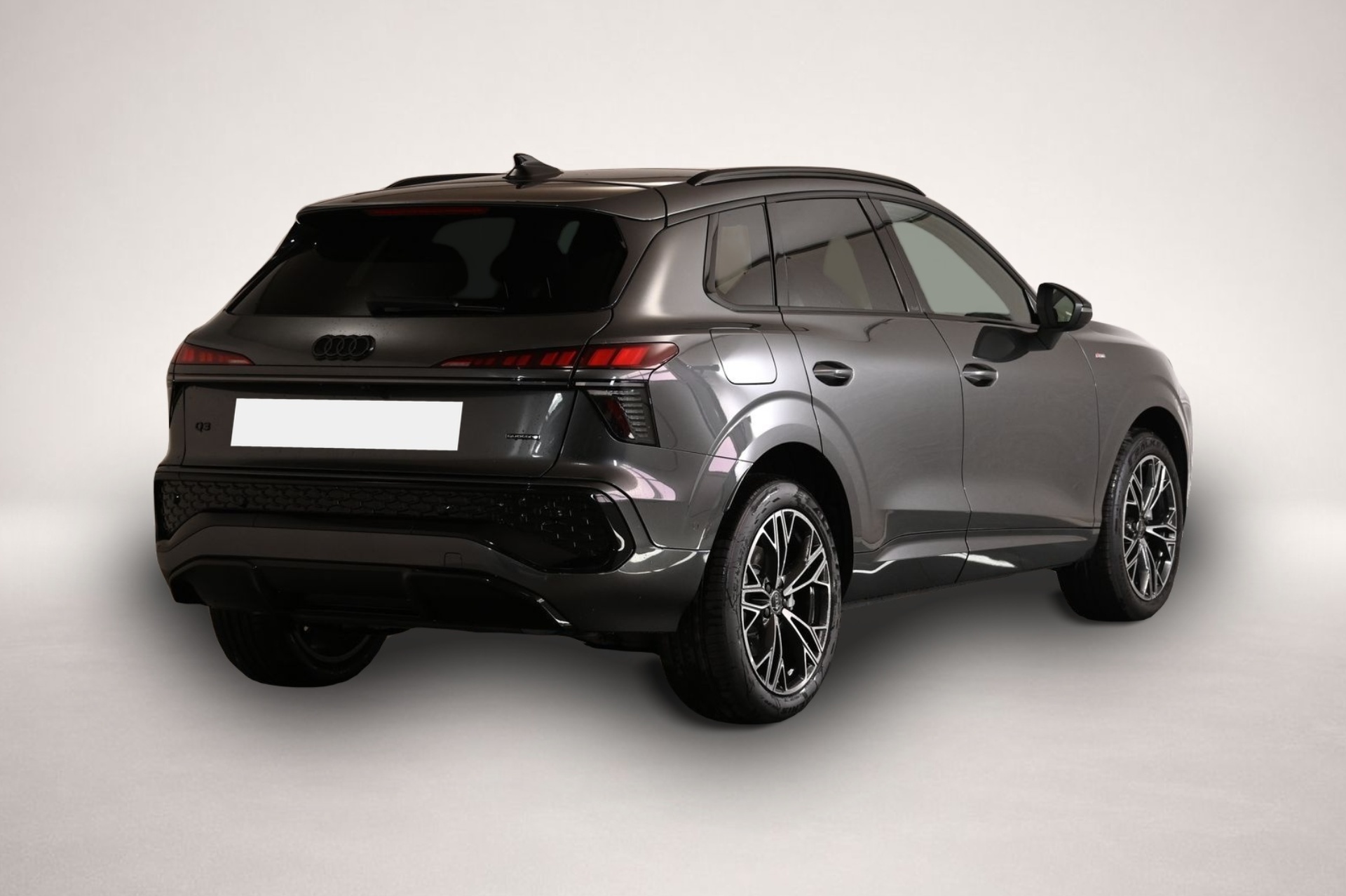 Audi Q3, image 5 of 5