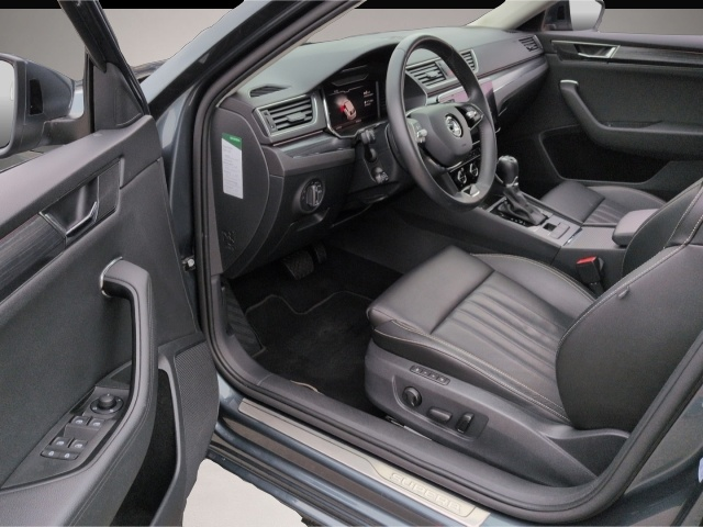 Skoda Superb (12/2021, Diesel)