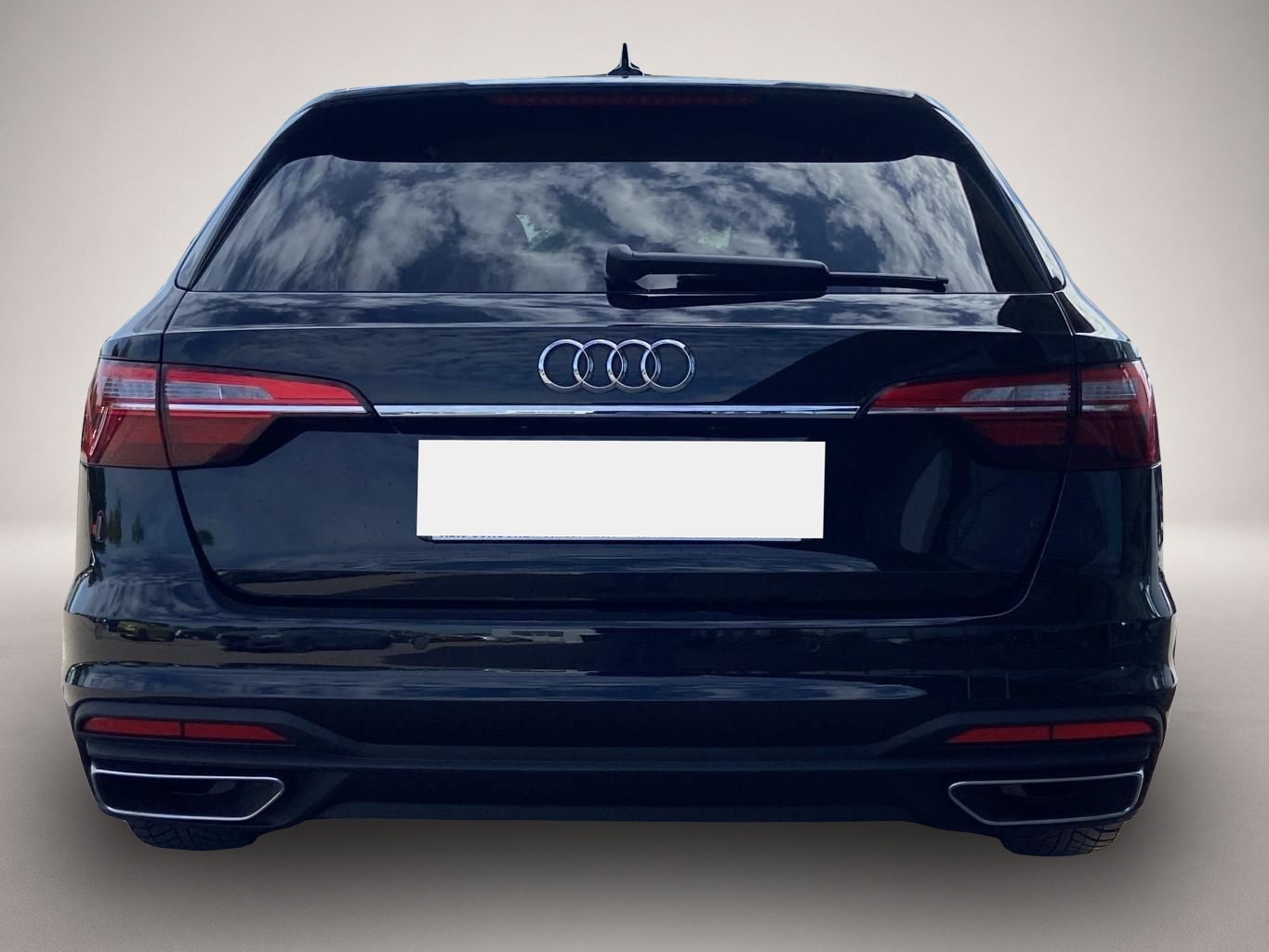 Audi A4 (08/2022, )