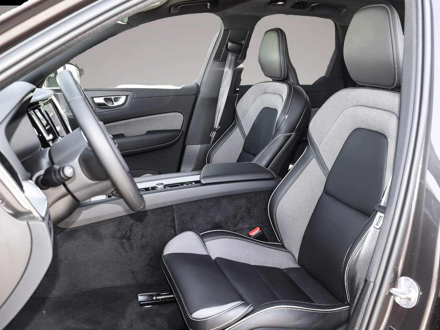 Volvo XC60 (02/2024, Hybrid (Benzin/Elektro))