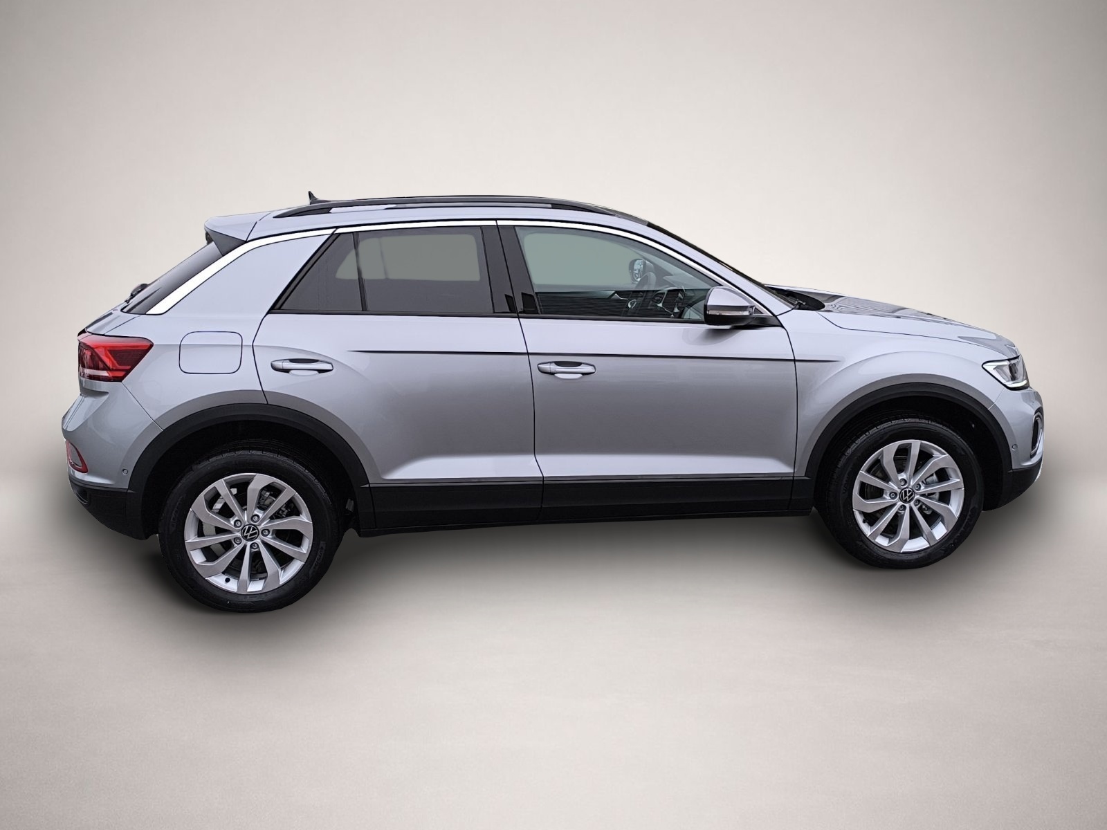 Volkswagen T-Roc (06/2026, Benzin)