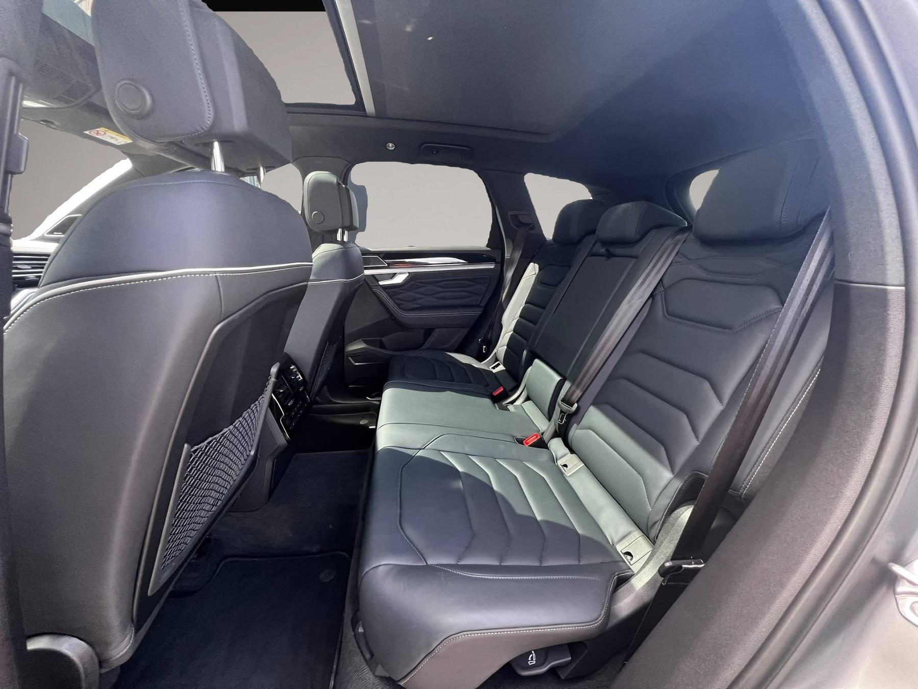 Volkswagen Touareg (11/2024, )