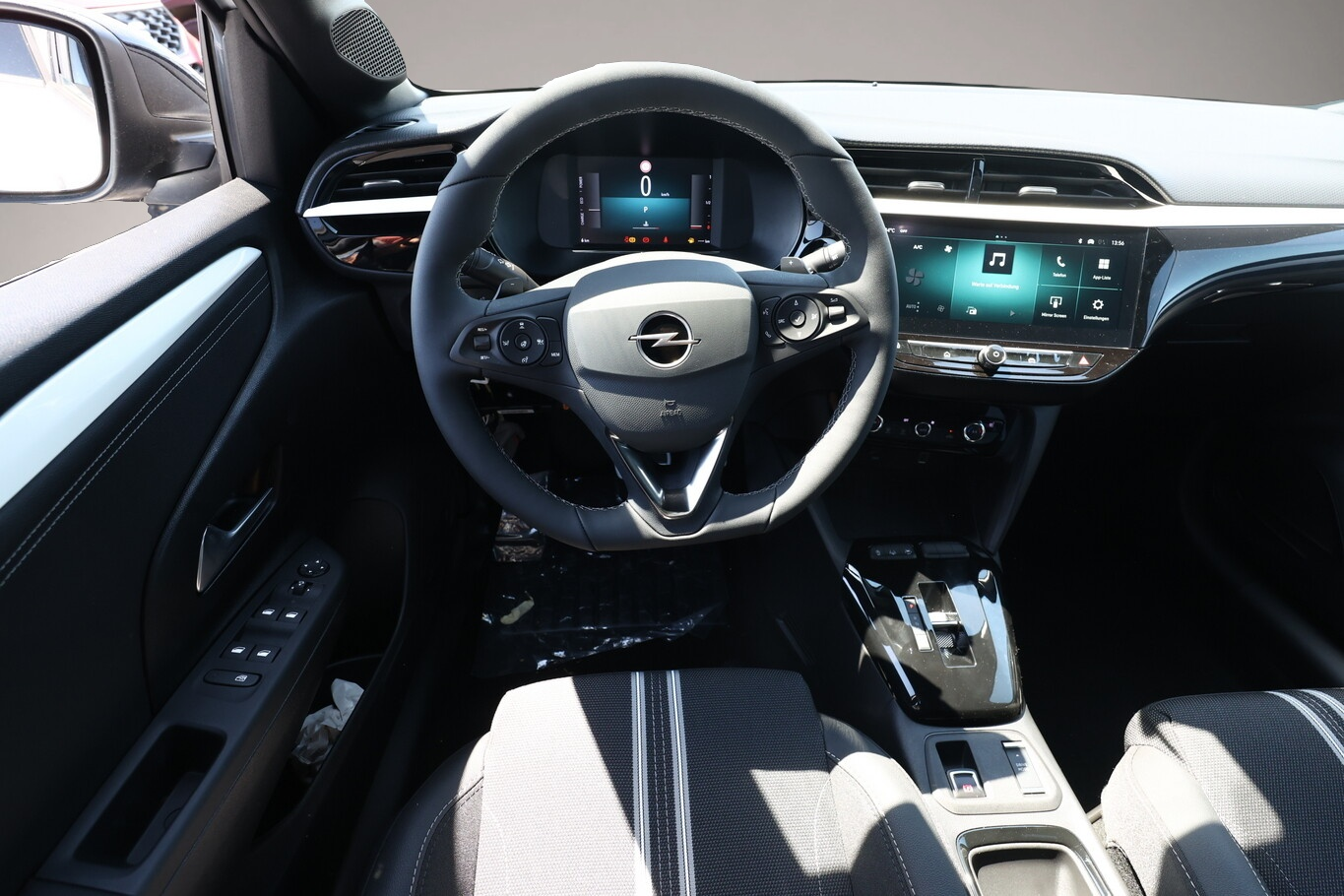 Opel Corsa (10/2025, Benzin)