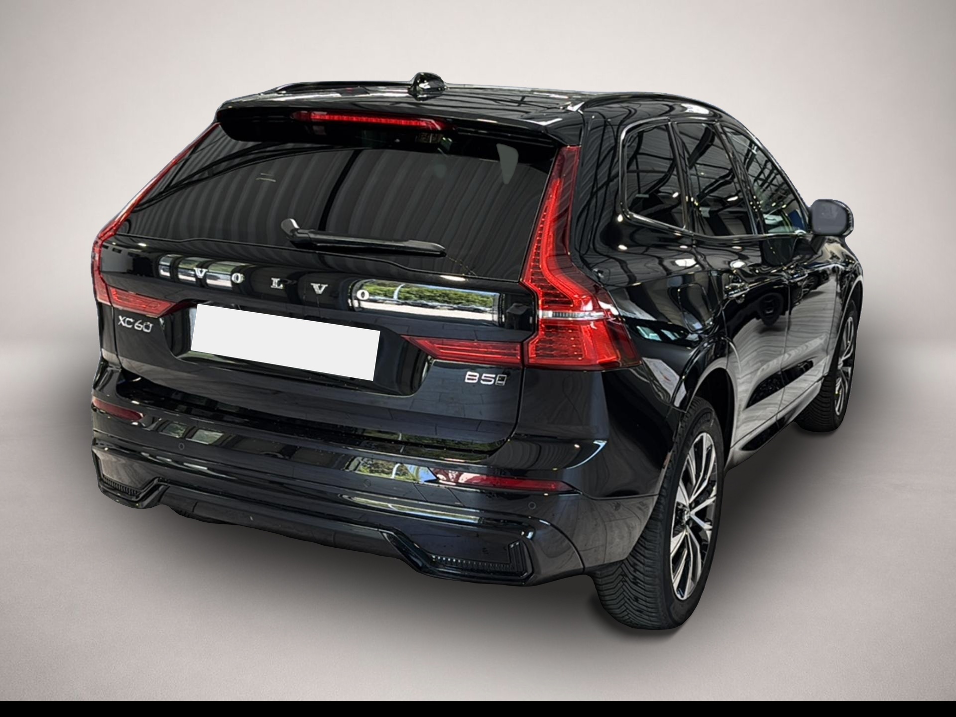 Volvo XC60 (02/2025, Benzin)