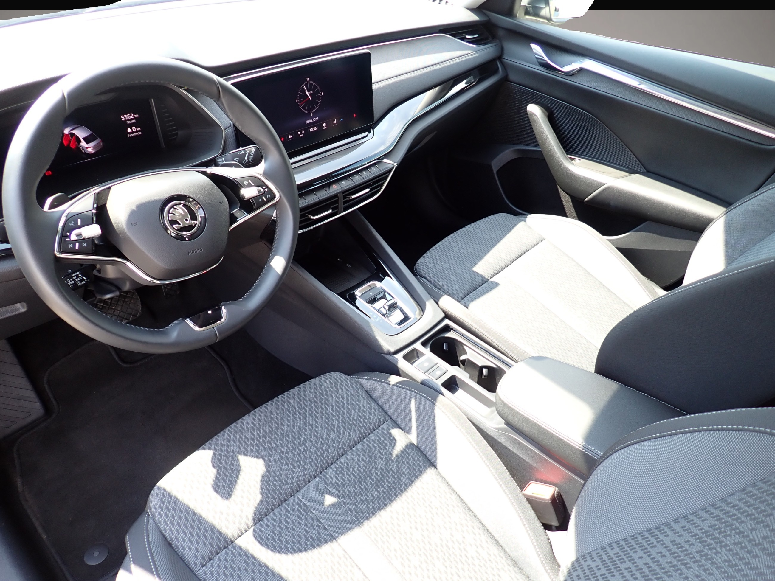 Skoda Octavia (03/2023, )