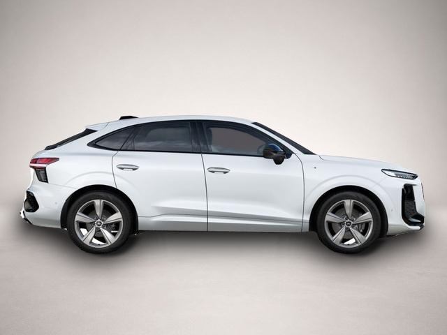 Audi Q3 (, Benzin)