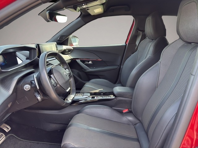 Peugeot 2008 (05/2023, Benzin)