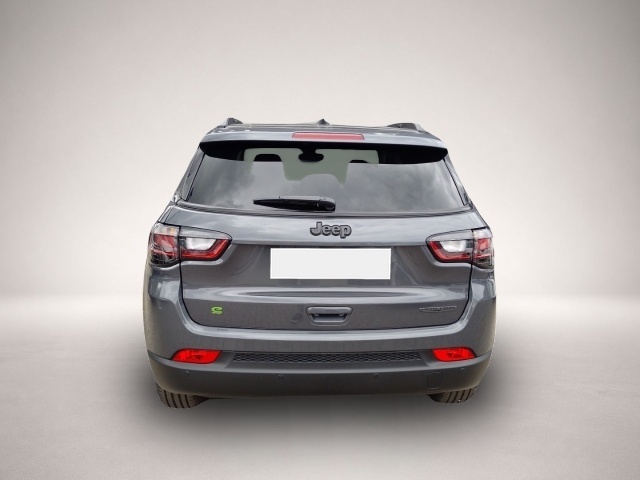 Jeep Compass (04/2023, Benzin)